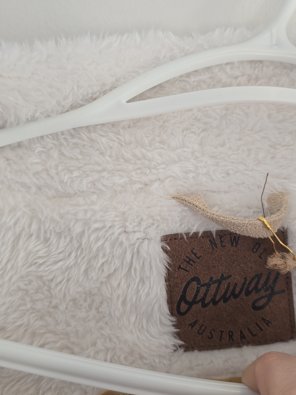 Oversized Beige Teddy Jacket with Aztec Detail - Picture 6 of 13